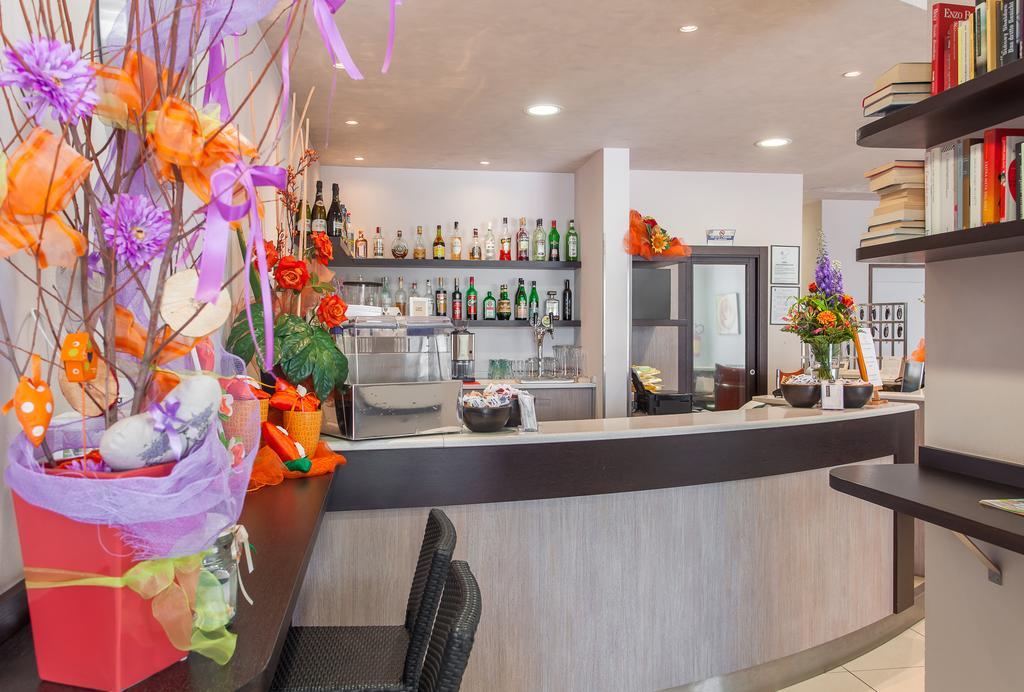 Hotel Giove Cesenatico Buitenkant foto