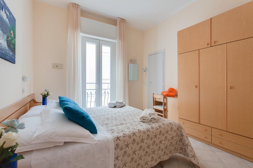 Hotel Giove Cesenatico Buitenkant foto