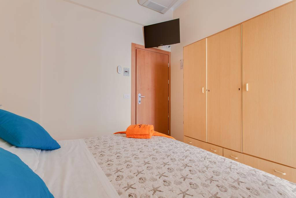 Hotel Giove Cesenatico Buitenkant foto