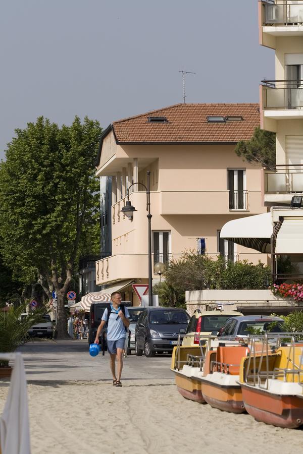 Hotel Giove Cesenatico Buitenkant foto